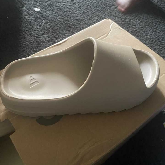 Air Yeezy slides main image 5